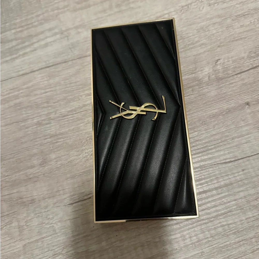 YSL - Picture 2 of 8